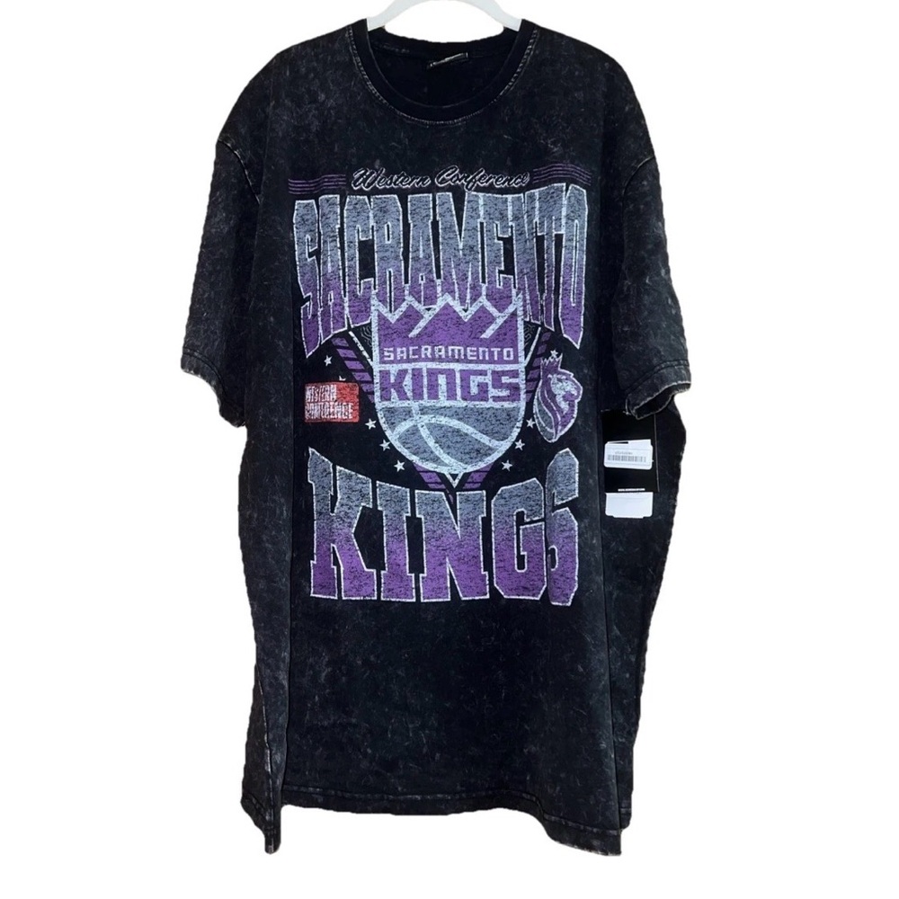 Sacramento Kings T Shirt XL Vintage Wash Old School Logo NWT🔥🔥 New Era brand